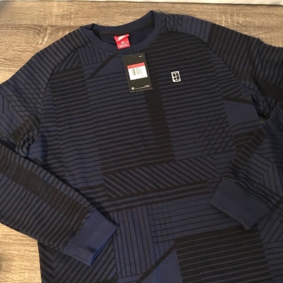 nike tennis long sleeve shirt